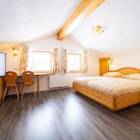 Haus Rosmarie Διαμέρισμα Σανκτ Αντόν αμ Άλμπεργκ Εξωτερικό φωτογραφία